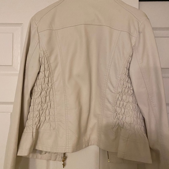 Guess cream pleather gold zipper jacket - Picture 5 of 7